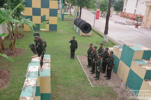 Bộ đội Trinh sát rèn bản lĩnh và kỹ năng chiến đấu