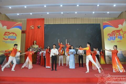 Quận Hoàng Mai: Gặp mặt đại biểu tham gia kháng chiến chống Mỹ, cứu nước