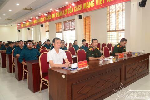 Phường Đông Ngạc khai mạc huấn luyện dân quân