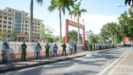 <a href="/phong-su-anh" title="Phóng sự ảnh" rel="dofollow">Phóng sự ảnh</a>