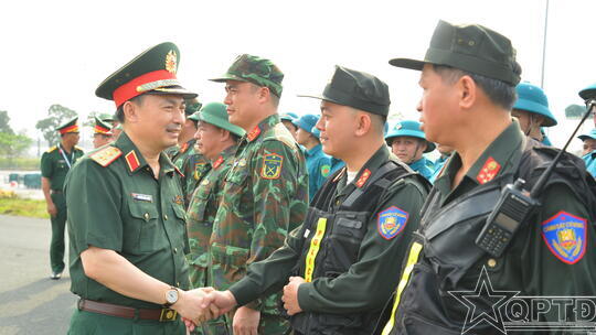 <a href="/quoc-phong-an-ninh/huan-luyen-sscd" title="Huấn luyện SSCĐ" rel="dofollow">Huấn luyện SSCĐ</a>