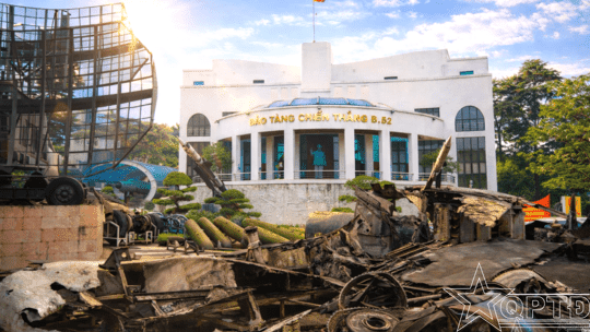 <a href="/van-hoa/lich-su-llvt-thu-do" title="Lịch sử LLVT nhân dân Thủ đô Hà Nội" rel="dofollow">Lịch sử LLVT nhân dân Thủ đô Hà Nội</a>