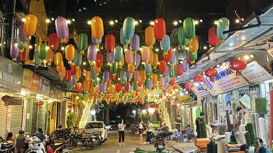 <a href="/van-hoa-xa-hoi/net-dep-nguoi-chien-sy-thu-do" title="Hà Nội thanh lịch" rel="dofollow">Hà Nội thanh lịch</a>