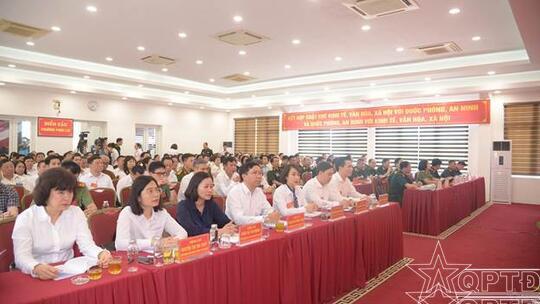<a href="/quoc-phong-an-ninh" title="Quốc phòng-An ninh" rel="dofollow">Quốc phòng-An ninh</a>