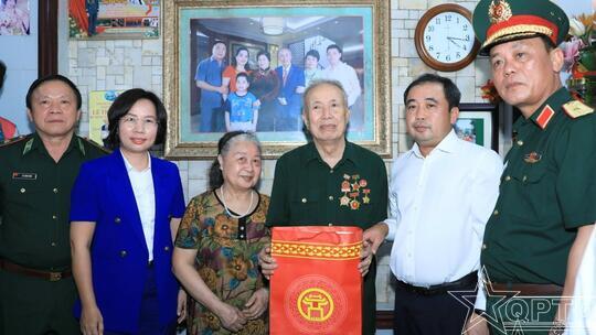 <a href="/quoc-phong-an-ninh" title="Quốc phòng-An ninh" rel="dofollow">Quốc phòng-An ninh</a>