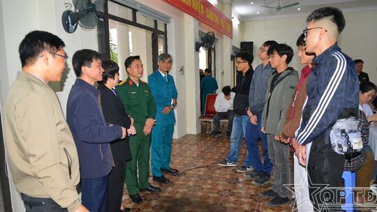 <a href="/thoi-su-chinh-tri" title="Thời sự-Chính trị" rel="dofollow">Thời sự-Chính trị</a>