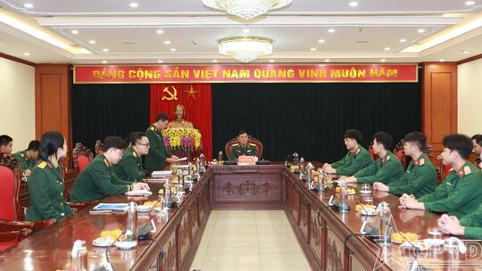 <a href="/quoc-phong-an-ninh/cong-tac-dang-cong-tac-chinh-tri" title="Công tác Đảng - Công tác Chính trị" rel="dofollow">Công tác Đảng - Công tác Chính trị</a>