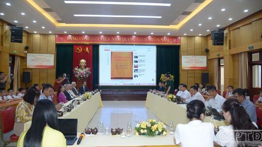 <a href="/quoc-phong-an-ninh/cong-tac-dang-cong-tac-chinh-tri" title="Công tác Đảng - Công tác Chính trị" rel="dofollow">Công tác Đảng - Công tác Chính trị</a>