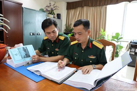 Những người bảo vệ  "trận địa chính trị" Thủ đô