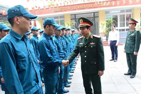 Bộ Tư lệnh Thủ đô Hà Nội kiểm tra, chúc Tết các đơn vị