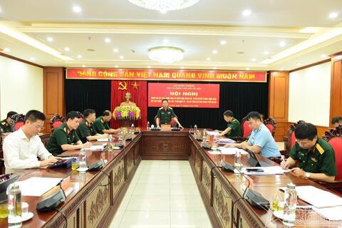 Đẩy mạnh phân cấp, phân quyền trong kết hợp phát triển kinh tế - xã hội với quốc phòng