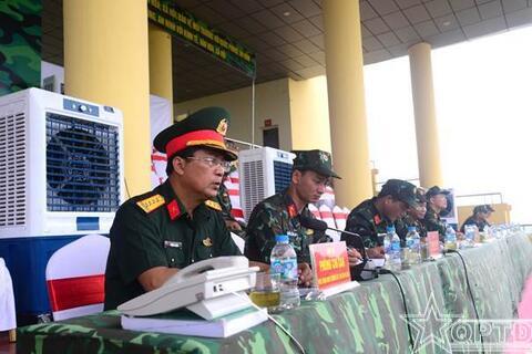 Tổng duyệt diễn tập thực binh chiến đấu phòng thủ