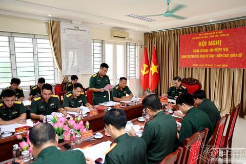Tiểu đoàn VB-KSQS bàn giao nhiệm vụ Chính trị viên