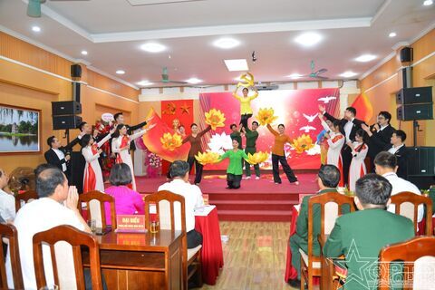 Nhiều hoạt động tôn vinh hình ảnh kiên trung Người chiến sĩ Thủ đô