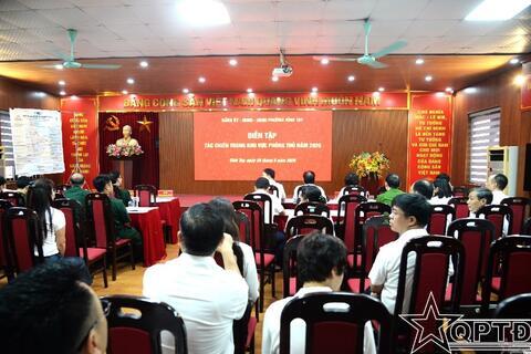 Phường Vĩnh Tuy sơ duyệt diễn tập tác chiến trong khu vực phòng thủ
