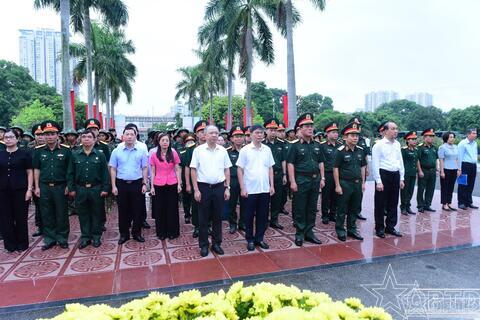 Triển khai lấy mẫu hài cốt liệt sĩ chưa xác định thông tin tại Nghĩa trang Mai Dịch để giám định ADN