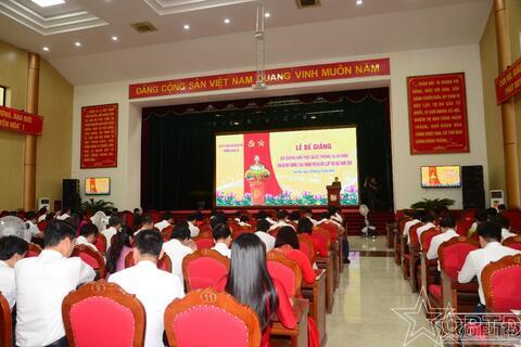 127 cán bộ đối tượng 2 hoàn thành bồi dưỡng kiến thức quốc phòng và an ninh