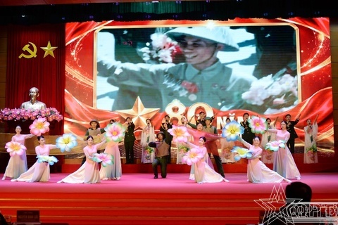Sư đoàn Bộ binh 301: Tọa đàm “80 năm-Vinh quang, tự hào người chiến sĩ Thủ đô”
