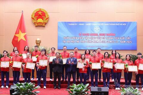 Bản lĩnh “đầu tàu” và khát vọng vươn tầm thế giới