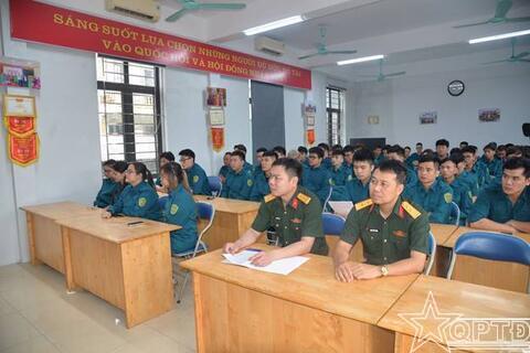 Kết nạp dân quân năm thứ nhất và công nhận hoàn thành nghĩa vụ tham gia dân quân