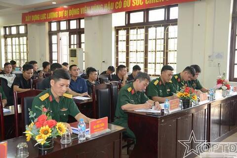 Duy trì nền nếp sinh hoạt, chi trả phụ cấp cho quân nhân dự bị