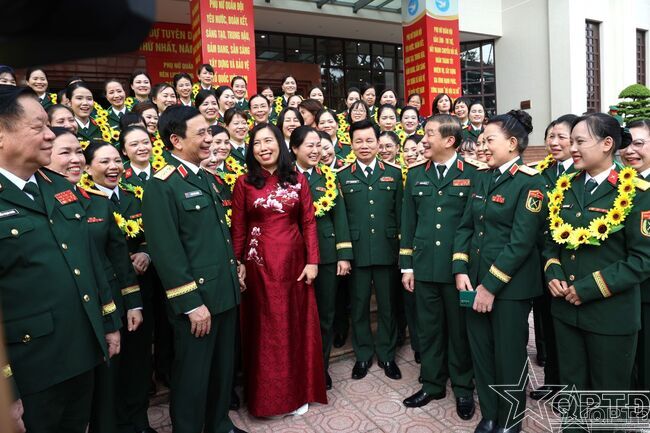 Nổi bật